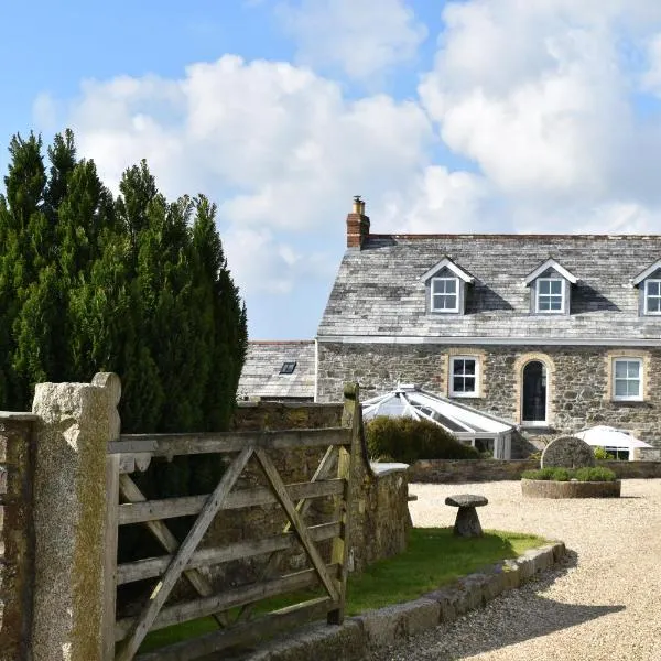Treveighan Farmhouse, hotel em Saint Teath
