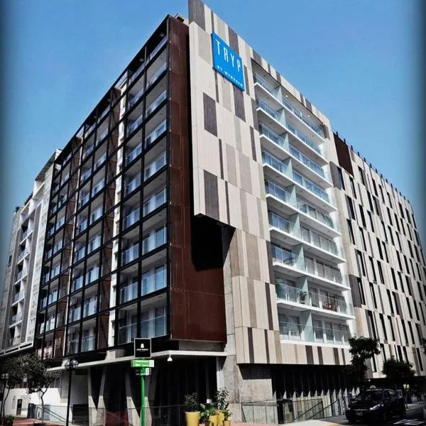 Moderno departamento Miraflorino con aire acondicionado, hotel v destinaci Lima