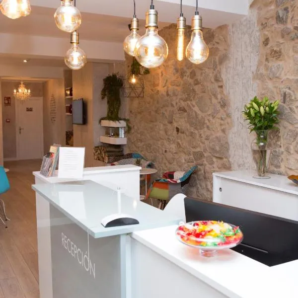 Hostal Kukia, hotel v destinácii Noya