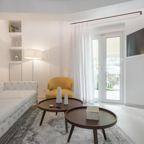 Bliss Living Apartments Vouliagmeni, hotel sa Vouliagméni