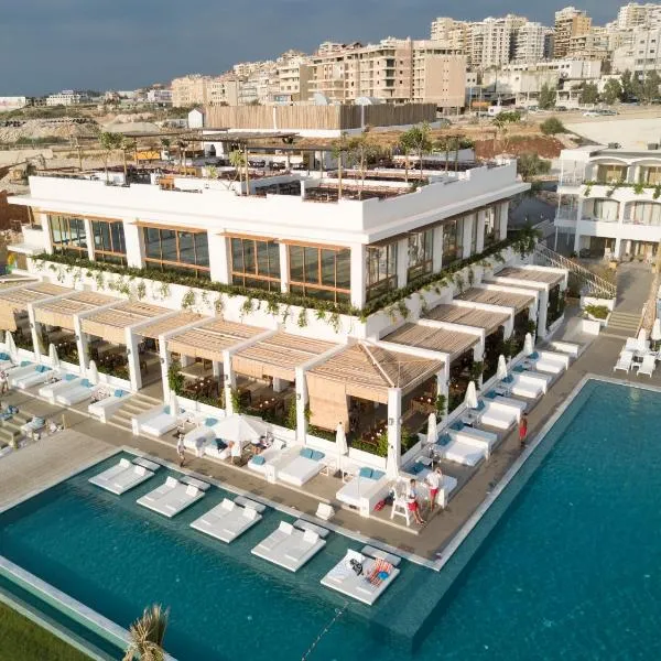 La Siesta Hotel & Beach Resort: Jiyeh şehrinde bir otel