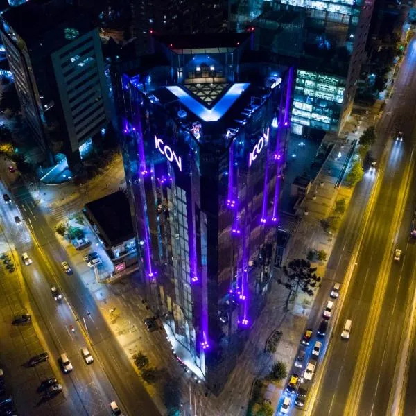 Icon Hotel, hotel in Santiago