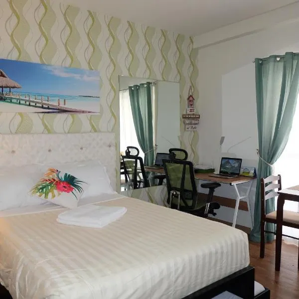 Stay and Fly at Amani Grand Resort Residences, hotell Mactanis