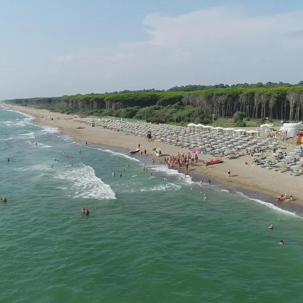 Happy Camp mobile homes in Camping Village Paestum, hotel v destinaci Eboli