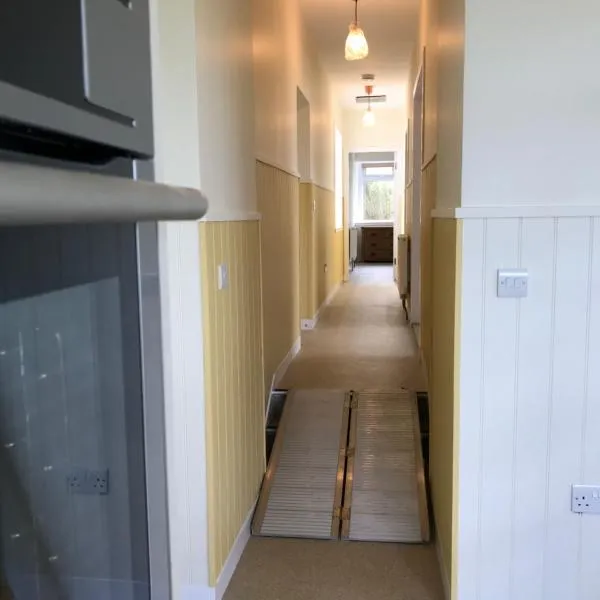 Bayview Cottage, Dunnetbay accommodation, hotel in Thurso