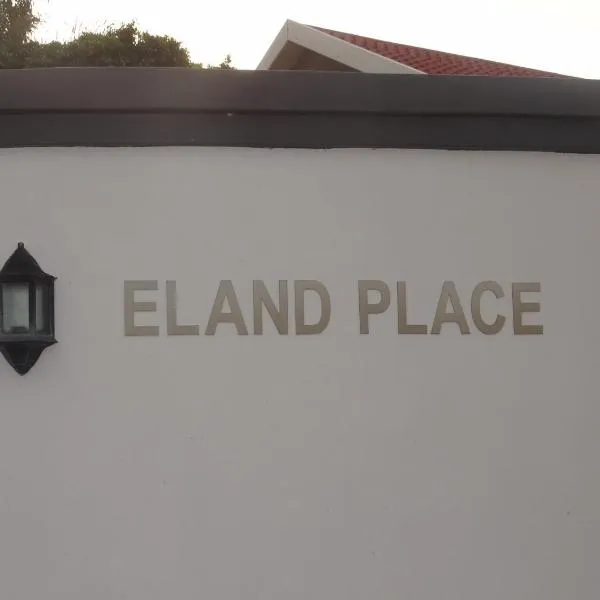 Eland Place Self Catering Guest House、Beacon Bayのホテル