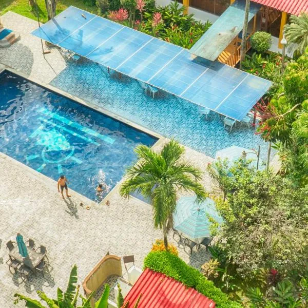 Hotel Puerto Ballesta, hotel din Tonsupa