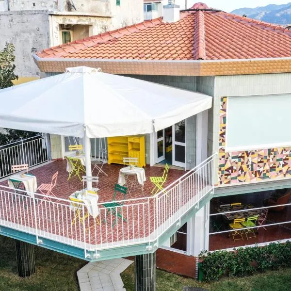 LA FORESTERIA DI MAESTINA, hotel v destinácii Barcellona Pozzo di Gotto