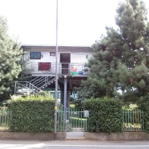BGY Airport Guesthouse, hotel v destinaci Orio al Serio