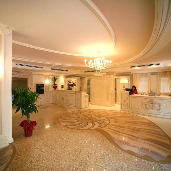Palace Hotel Vieste, hotell i Vieste