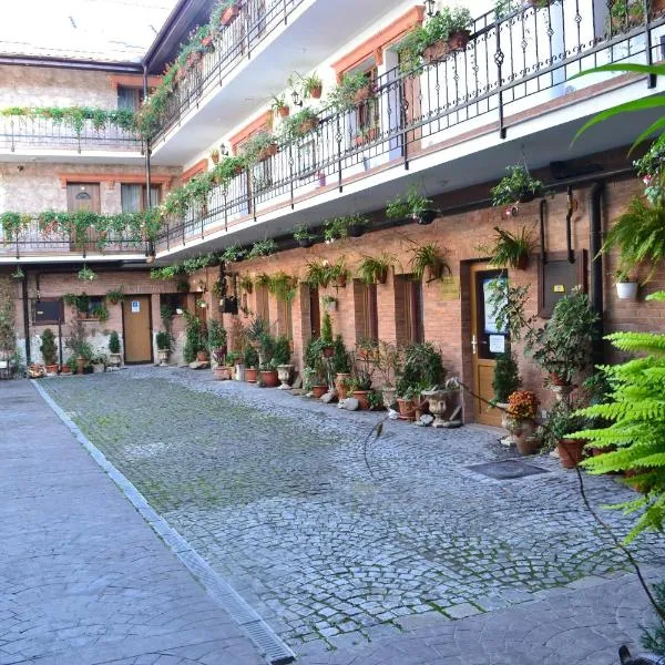 Hanul Fullton, hotel v destinaci Kluž