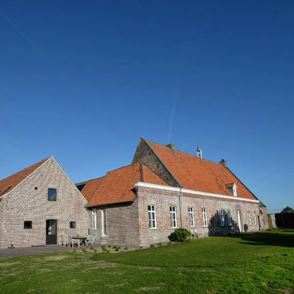 Hoeve Ten Rooden Duifhuize, hotel in Sint-Denijs