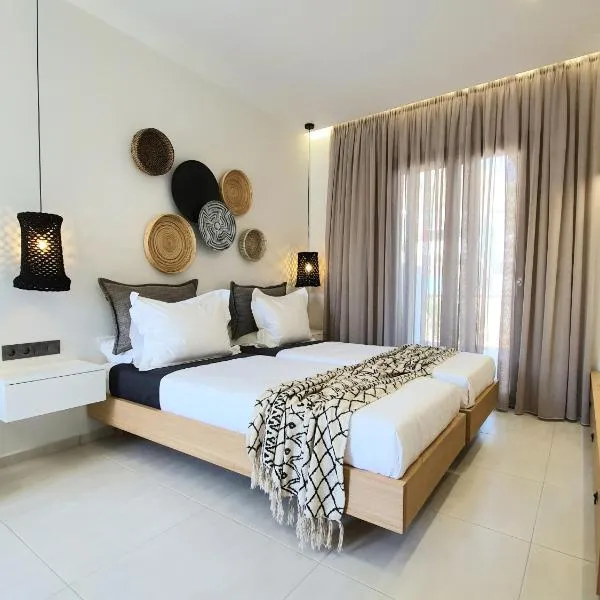 St.Thomas Beach Luxury Apartments, hotel v destinácii Pefkos
