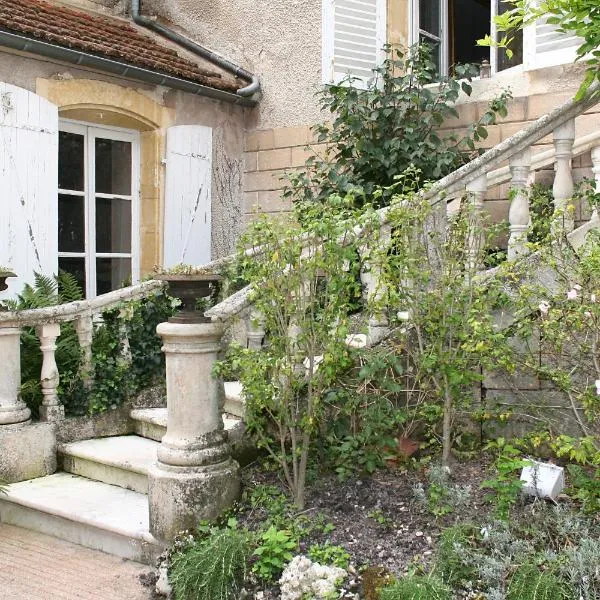 LE TABELLION, hotel in Noyers