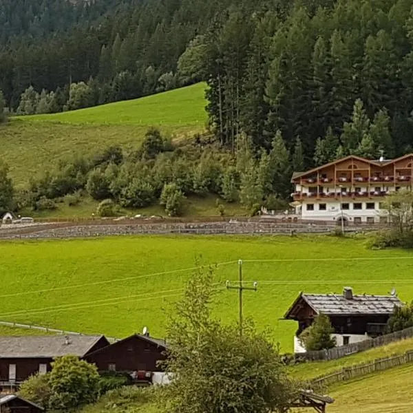 Hotel Kranebitt, hotel v mestu Brennero