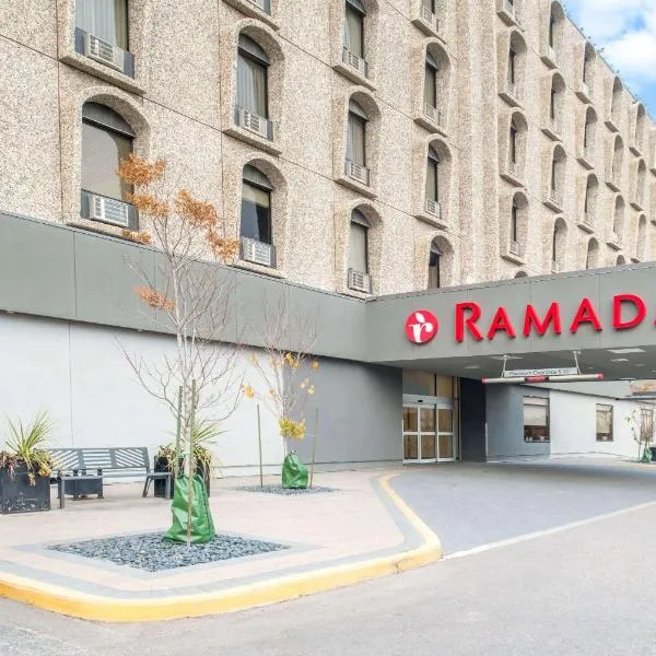 Ramada by Wyndham Saskatoon, hotell i Saskatoon