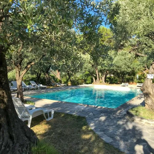 La Picholine en Provence, hotel v destinaci Nyons