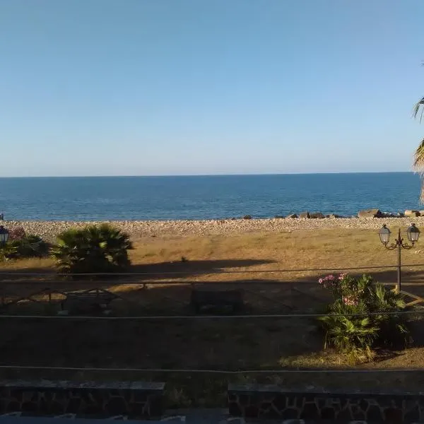Casa lungomare, khách sạn ở Caronia Marina