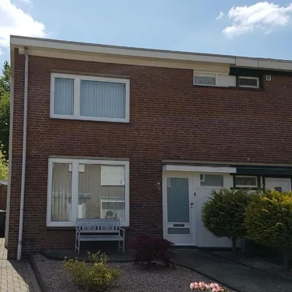 BnbMarlies, hotel v destinaci Oorsbeek