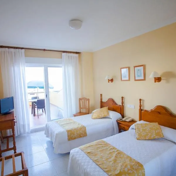 Hotel Martín Esperanza, hotel v mestu Portonovo