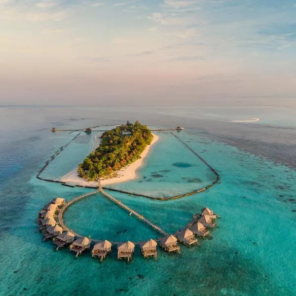 Komandoo Island Resort & Spa, hotel u gradu 'Komandoo'