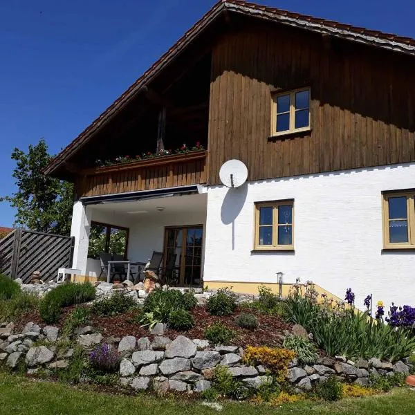 Ferienwohnung Zebrowski, hotel en Zandt