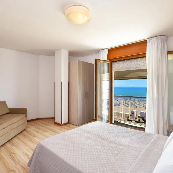 Hotel Excelsior, hotel v Caorle