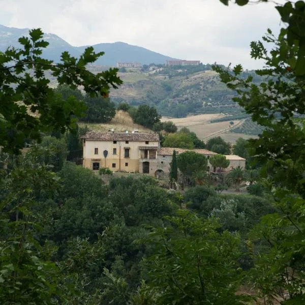 Agriturismo L'Antico Casale, hotel v destinaci Altomonte