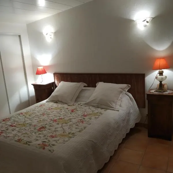 Le Térébinthe B&B, hotell i Lauris