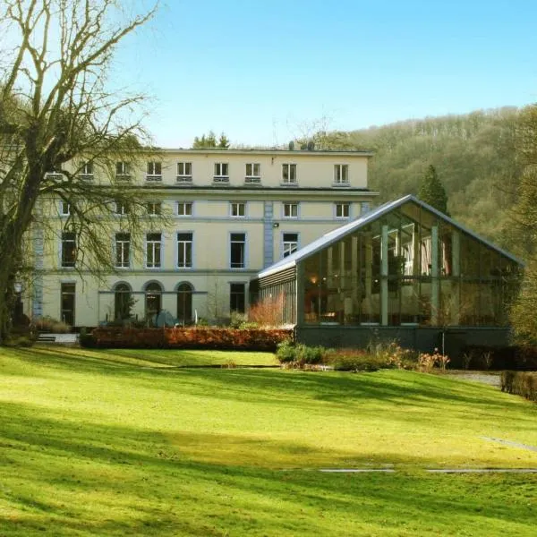 디낭에 위치한 호텔 카스텔 드 퐁탈레스(Castel de Pont-a-Lesse)