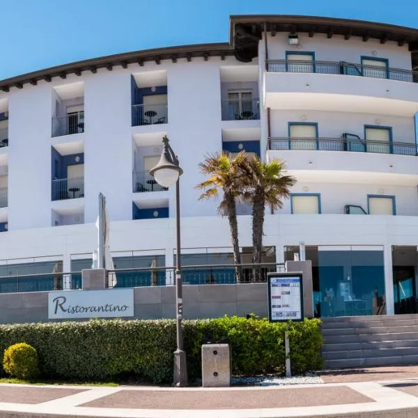 Hotel Nettuno: Porto Falconera şehrinde bir otel