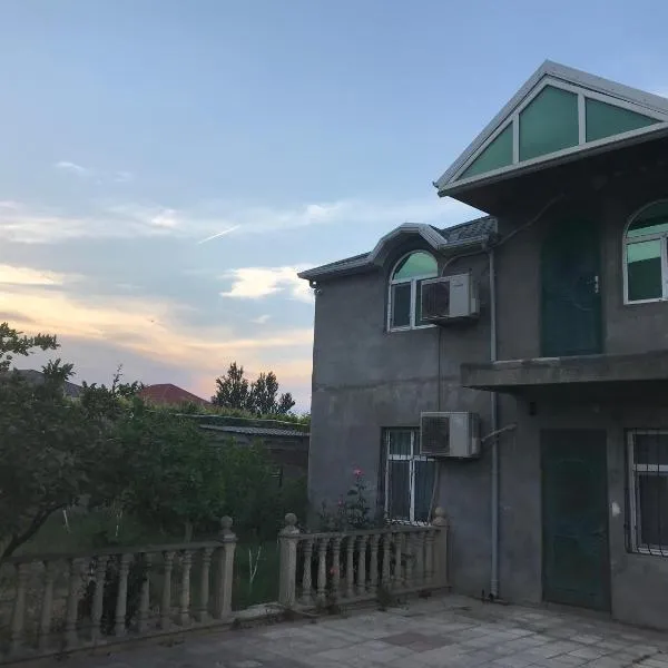 My house in Buzovna，Zirǝ的飯店