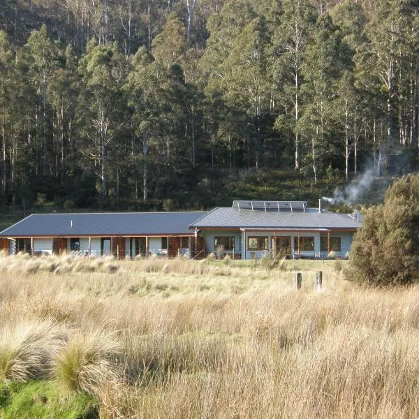 Forest Walks Lodge, hotel em Liawenee