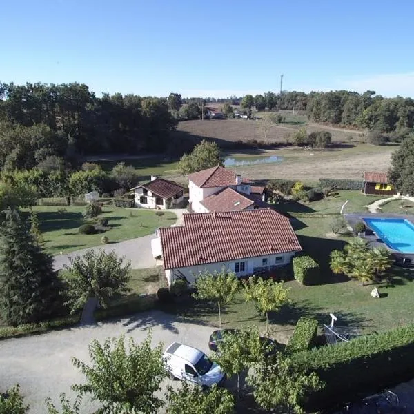 Domaine de La Méniguère, viešbutis mieste Villeneuve-de-Marsan