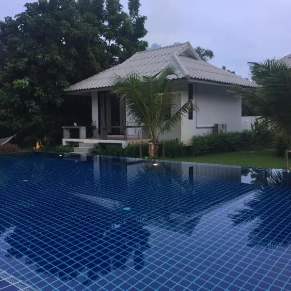 Bulan Villa rayong โรงแรมในบ้านชากไผ่