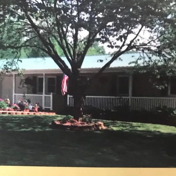 Branson Country B&B, hotel v destinaci Hermann
