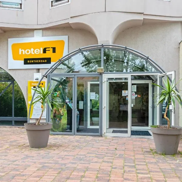 Viesnīca hotelF1 Cergy pilsētā Seržī