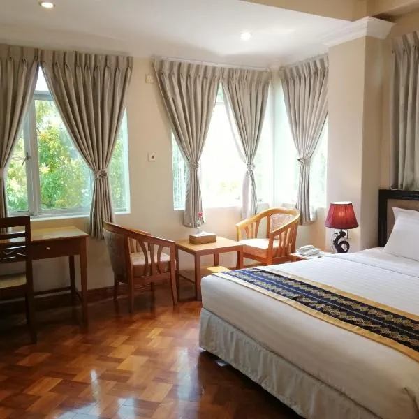 Grand Laurel Hotel, hotel in Yangon