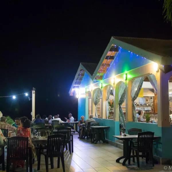 Sunset Bay Club All Inclusive, hotel v destinaci Colihaut