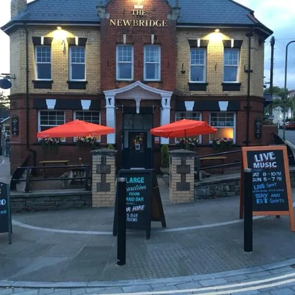 The Newbridge Hotel, hotel in Mynyddislwyn