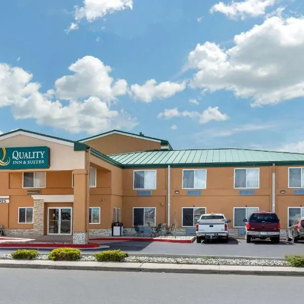 Quality Inn & Suites Limon، فندق في ليمون