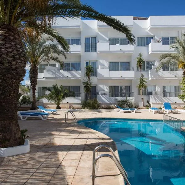 Apartamentos Costamar II, hotel v destinaci Es Pujols