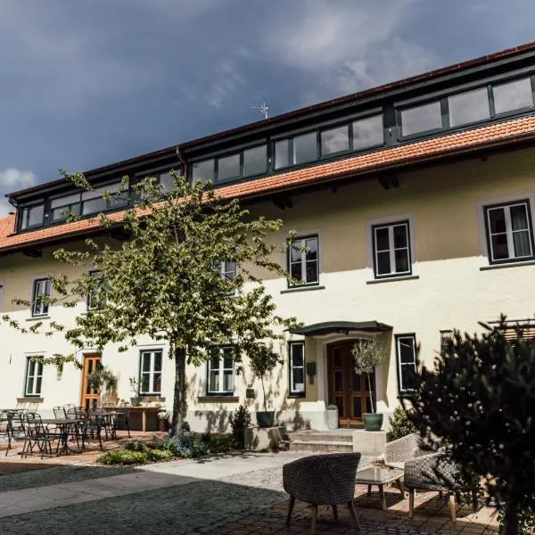 Angermühle Landgasthof, hotel sa Altenmarkt an der Alz