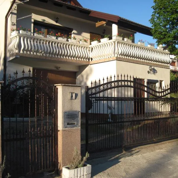 Room Yasica 2, hotel v destinaci Izačić