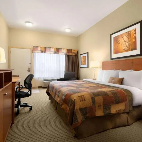 Ramada by Wyndham Drayton Valley, hotel v destinaci Drayton Valley