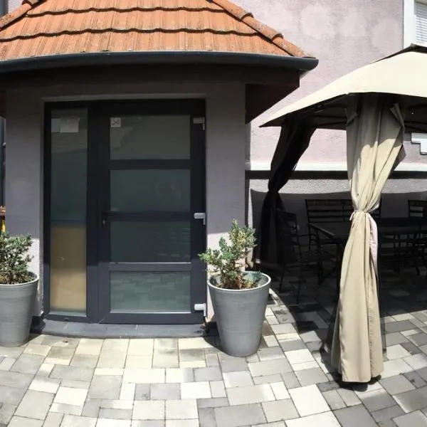 Varkerulet Apartman, hotel v destinaci Sárvár