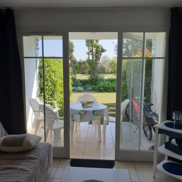 Appartement vue sur golf, hotel a Talmont