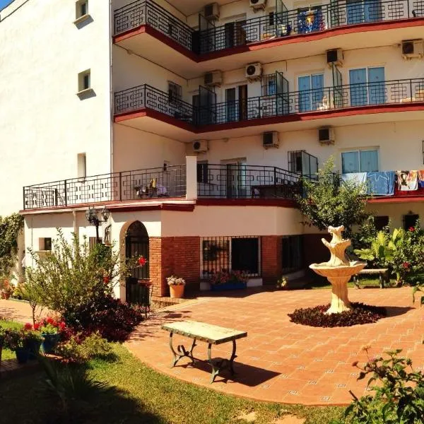 Hotel Carmen Teresa, khách sạn ở Torremolinos