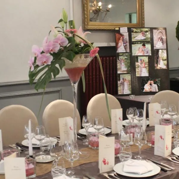 Logis Hôtels Restaurant Les 3 Rois, hotel di Issoudun