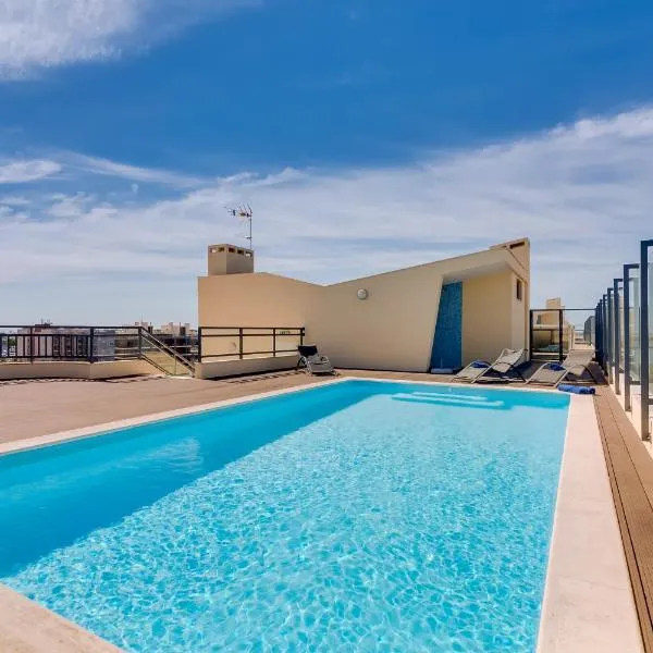 Ria House - beautiful apartment with swiming pool, hotell sihtkohas Olhão
